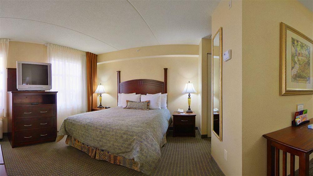 Staybridge By Ihg Hotel