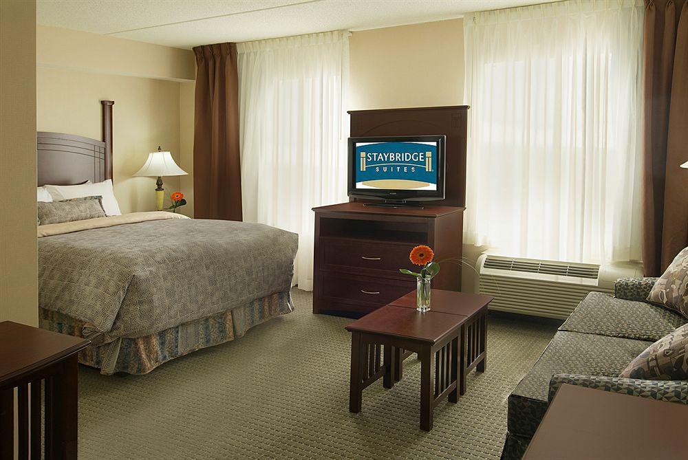 Hotel Staybridge By Ihg 3*