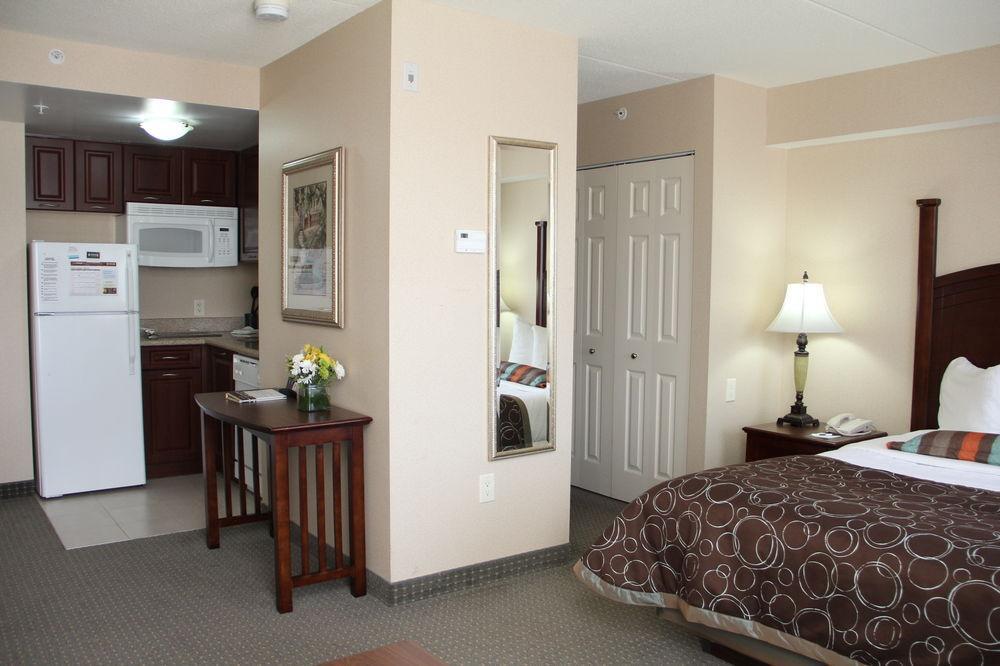 Hotel Staybridge By Ihg 3*