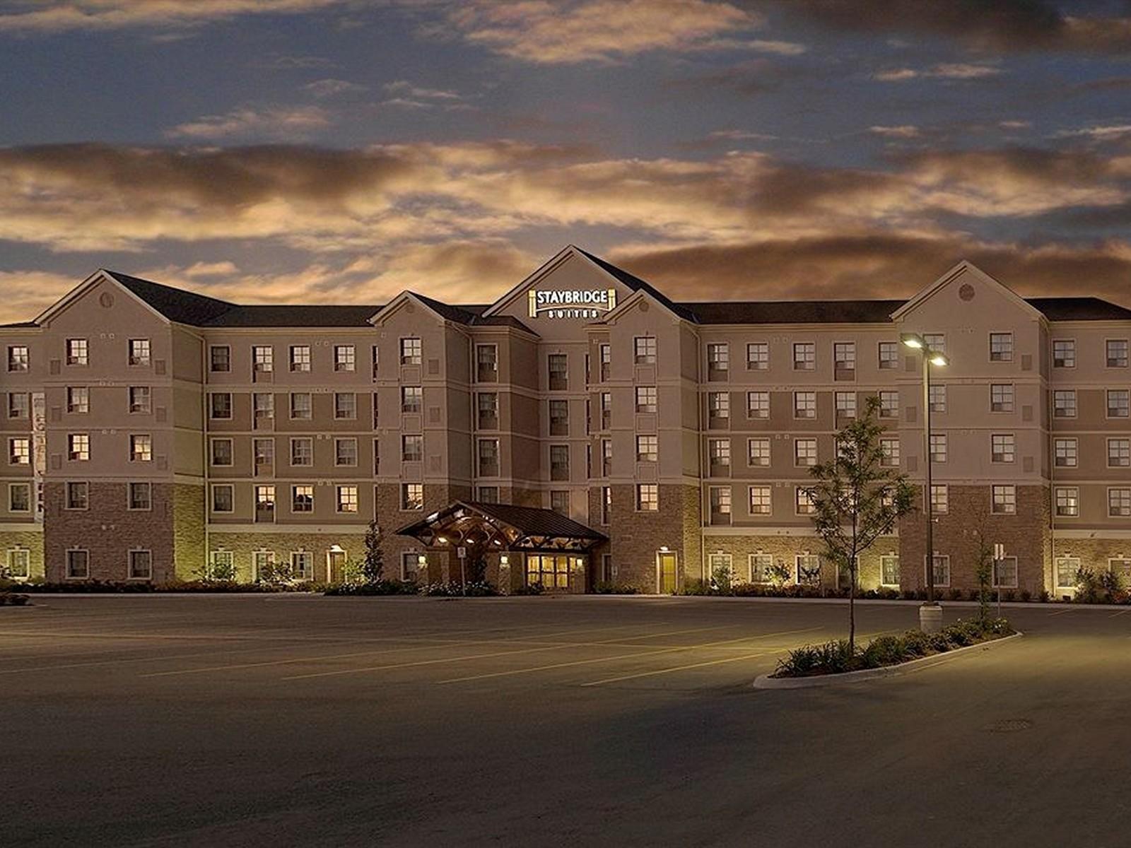 Hotel Staybridge By Ihg 3*