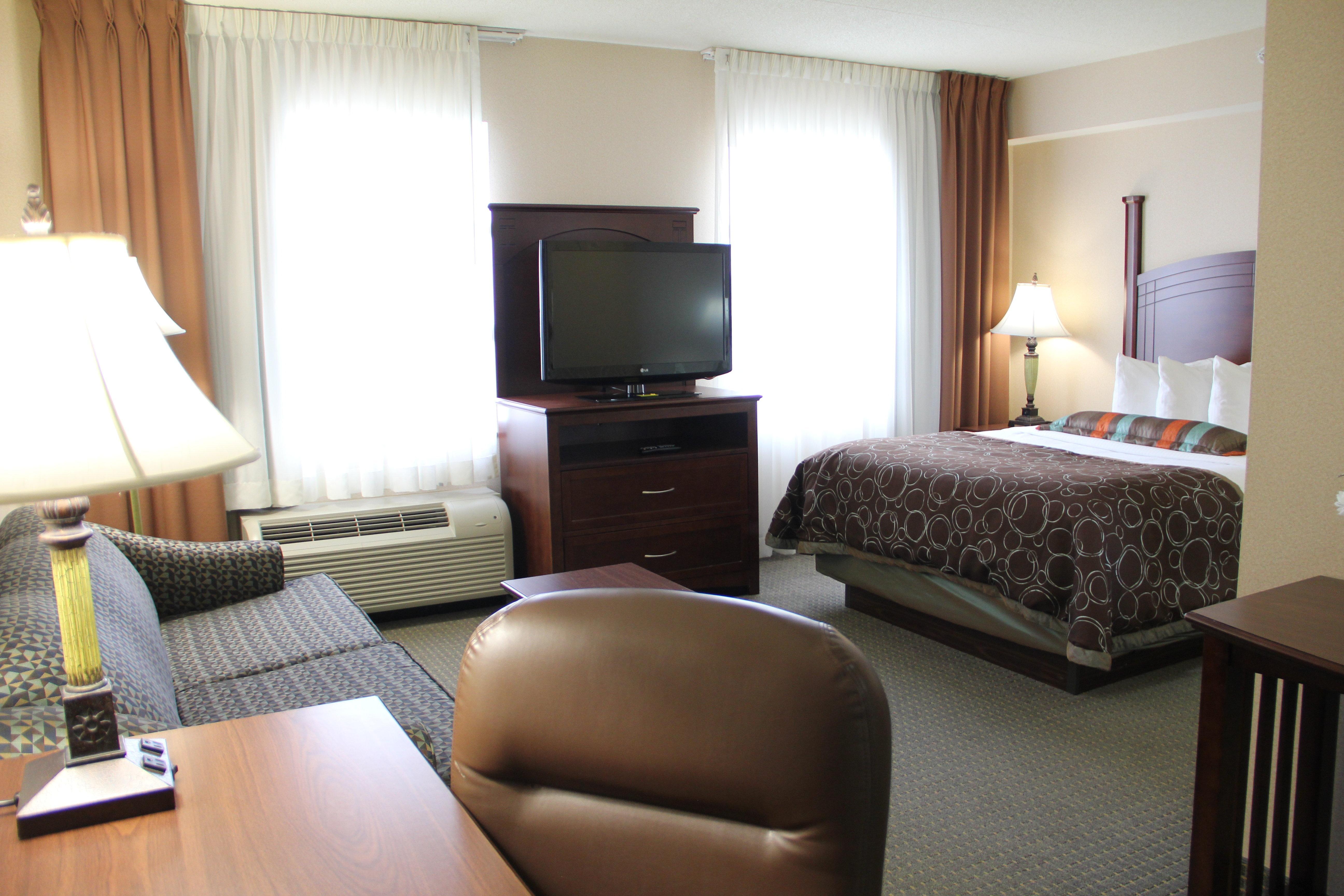Staybridge By Ihg Hotel 3*